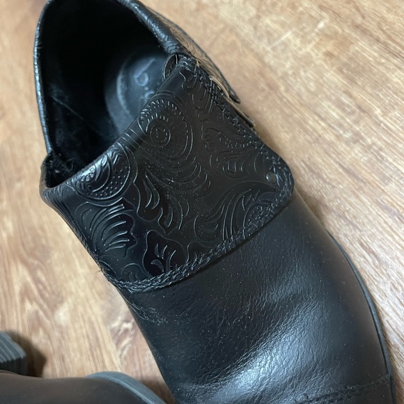 B.O.C Black Heeled Booties - Picture 2 of 2